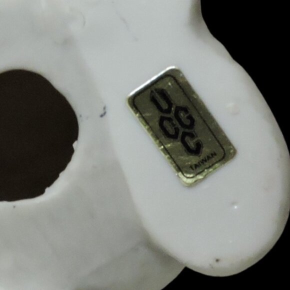 Pair Of Ceramic Figures With Cameras Man Elephant Home Decor Whimsical Maine - Picture 11 of 11